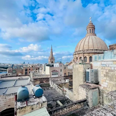 Apartament Deluxe One Bedroom 10 Meters From Center *