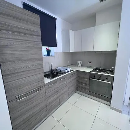 Apartament Deluxe One Bedroom 10 Meters From Center *