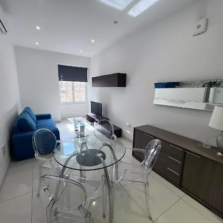 Deluxe One Bedroom 10 Meters From Center * Valletta